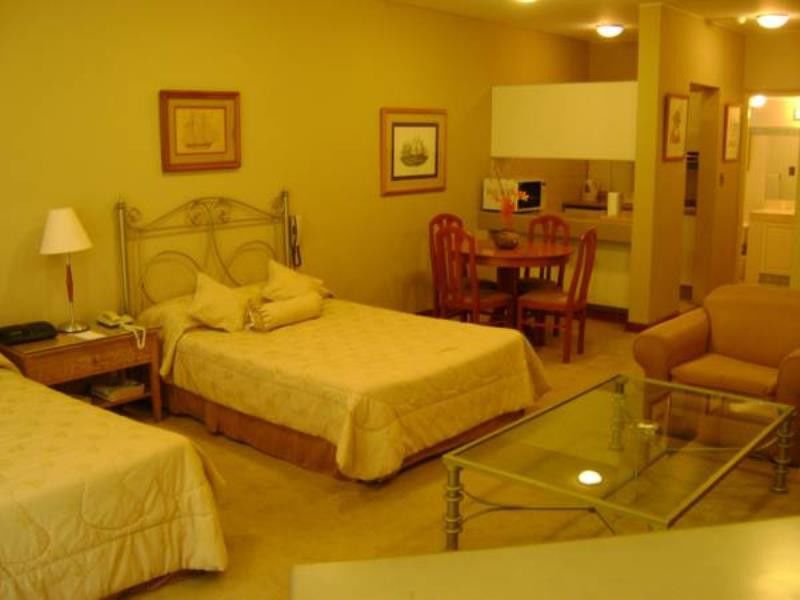 Hotel Ayenda Suites Orrantia Lima Exteriör bild